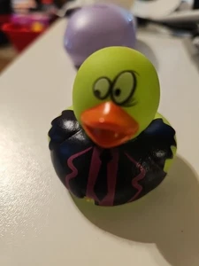 HALLOWEEN ZOMBIE LIME GREEN RUBBER DUCK CRUISE 2" - Picture 1 of 6