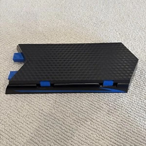 Kootek Vertikaler Ständer für PS4 Pro, Lüfter, Spielespeicher, Controller Ladegerät - Bild 1 von 9