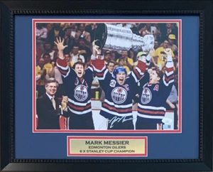 Mark Messier Autographed Edmonton Oilers Signed Hockey 11x14 Framed Photo JSA - Picture 1 of 3