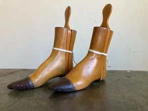 Vintage Wooden LADY Size 3 Shoe / Boot Trees Farmhouse Barn Salvage - Picture 1 of 18