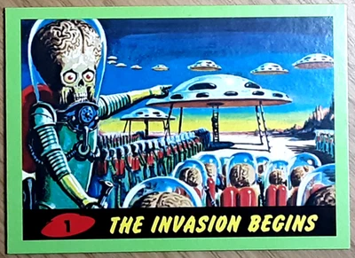 2012 Mars Attack's Heritage Green Parallel Card 1 THE INVASION BEGINS. - Image 1 of 3