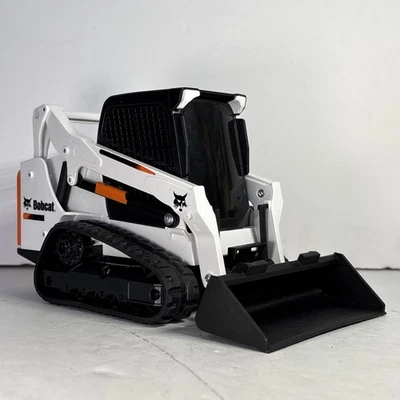 Maisto Work Machines Bobcat T590 Compact Track Loader Toy - Image 1 of 4