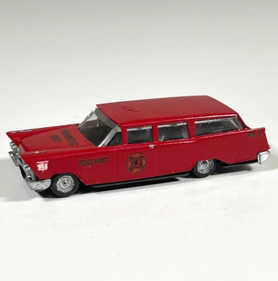 Vtg Athearn HO Scale Fire Truck Plastic 1950s Decorated End User - Missing Light - Image 1 of 4