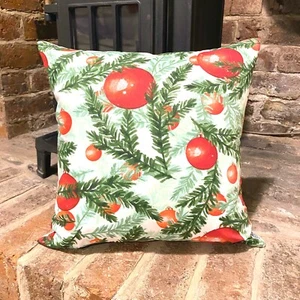 966. Christmas tree branches with Bauble 100% Cotton Cushion Cover Various sizes - Picture 1 of 2