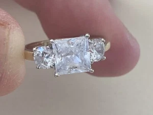 9KT Y GOLD 1 CARAT PRINCESS CZ RING - Picture 1 of 4