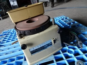 Makita Cuchillo Eléctrico Agua Hogares Afilador de Cuchillas Automático 9820 Japón Makita - Imagen 1 de 10