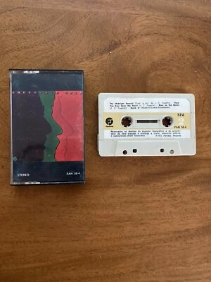 CREEDENCE CLEARWATER REVIVAL GOLD CASSETTE TAPE IMPORT PORTUGAL NO BARCODE - Image 1 of 3
