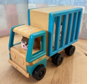 Vtg Wee People Pull Along Cage Truck, Moving Horse, 3.5"h WORKS - Picture 1 of 6
