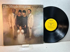 THE STAPLE SINGERS Epic LN 24237 MONO   PRAY ON    SHRINKWRAP  VG++/NM-   LISTEN - Picture 1 of 1