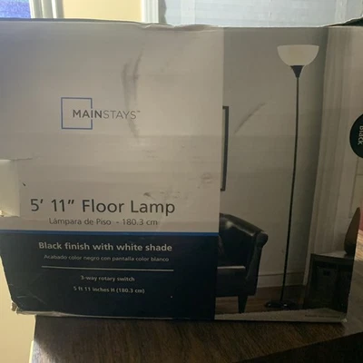 Напольный светильник Mainstays 5 футов 11 дюймов черная отделка белый оттенок, поврежденная коробка, никогда не открывался - Изображение 1 из 4