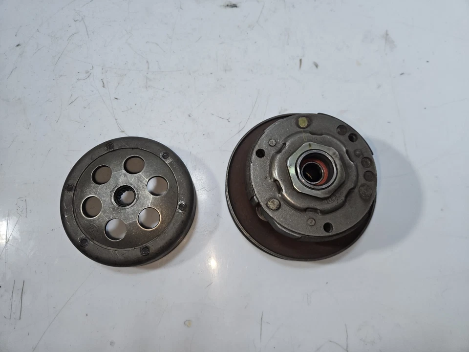 EMBRAYAGE - YAMAHA YP MAJESTY 125 (2007 - 2010) - Photo 1/4