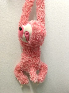 Koskash Fuzzy Pink Las Vegas Nevada Souvenir Hanging Sloth Plush Plushie Animal - Picture 1 of 10