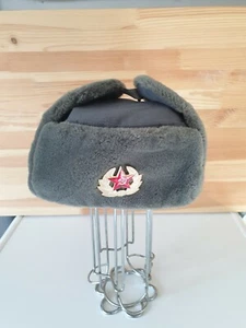 Vintage - USSR Military Hat with Earflaps - Removable Soviet Badge - Size 58 (L) - Foto 1 di 9