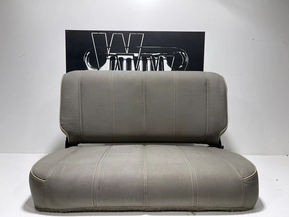 Jeep Wrangler YJ Sahara verde asiento trasero 1987-1995 plegable y caída tela OEM CC NBS Foto 1 de 4