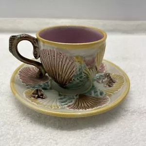 Antike Majolika-Muscheln und Algen Teetasse und Untertasse - Bild 1 von 8