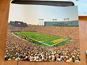 3 - 8 x 10" Lambeau Field, Brett Favre Color Photos, 2007, Green Bay Packers - Picture 1 of 3