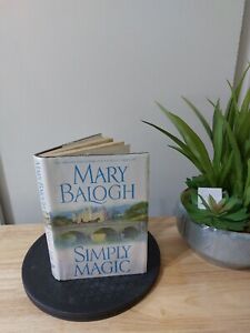 SIMPLY MAGIC (SIMPLY QUARTET, 3) By Mary Balogh - Hardcover Dust Jacket 