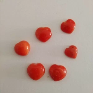 Cabujones corazón de coral rojo natural, 15 quilates mezclados, 6 piezas anillos, colgantes, . - Imagen 1 de 6