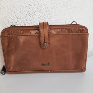 The Sak Crossbody Wristlet Wallet Bag Iris Brown Tooled Leather NO STRAP 4"x7" - Picture 1 of 7