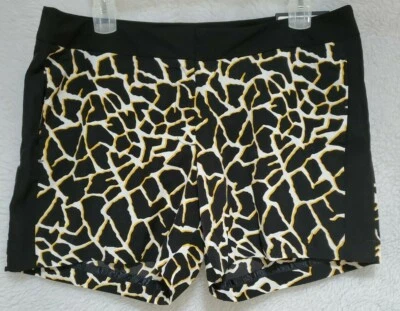 Worthington Womens Shorts Size 18 Black Gold White Giraffe Print NEW - Image 1 of 4