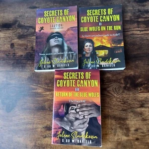Secrets Of Coyote Canyon 1-3 Book Lot Jolene Sladekova Bo W. Daniels - Imagen 1 de 9