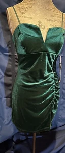 Emerald Sundae Cocktail Dress - Picture 1 of 12