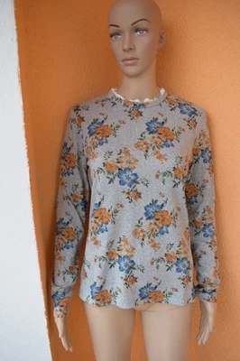 kuschliges Shirt Blumen Gr. S, neu - Bild 1 von 4