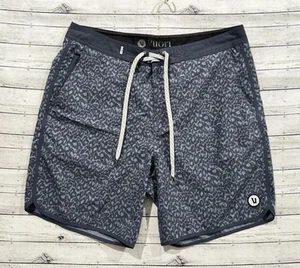 Vuori Mens Cruise Board Short 33 Blue Abstract Print 4 Way Stretch Swim Unlined - Picture 1 of 20