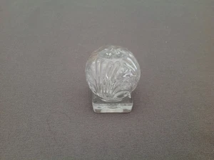 Kleiner Vintage Salzstreuer aus Glas - Bild 1 von 14