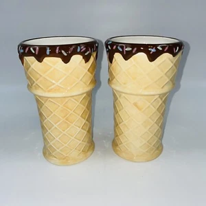 2 Oneida Ice Cream Sundae Tall Waffle Cone Cup Mug Chocolate & Sprinkles Rim - Picture 1 of 5