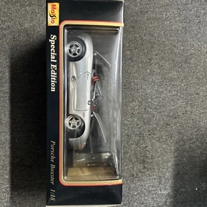 1/18 MAISTO PORSCHE BOXSTER CONCEPT SILVER & RED INTERIOR - Picture 1 of 9