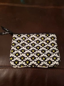 Vera Bradley black and white quilted cosmetic bag/ change purse Floral - Picture 1 of 5