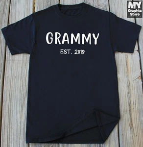 Grammy Est 2019 T Shirt Pregnancy Reveal New Grandma Nani Gigi Christmas Gift - Picture 1 of 3