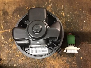 TOYOTA AYGO MK1 CALENTADOR SOPLADOR MOTOR RESISTENCIA T1015889J 2012-2014 - Imagen 1 de 11