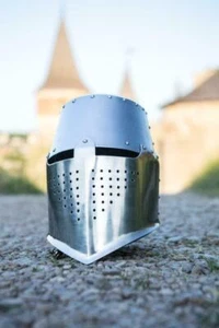 18 gauge Steel Medieval Helmet Functional Knight Armor Helmet Classic Helmet - Picture 1 of 3