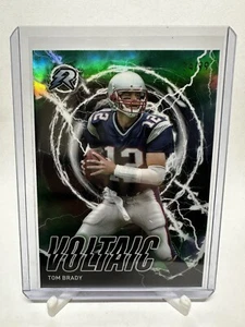 2023 Topps Composite - Resurgence Voltaic Green Tom Brady /99 THE GOAT! - Picture 1 of 2
