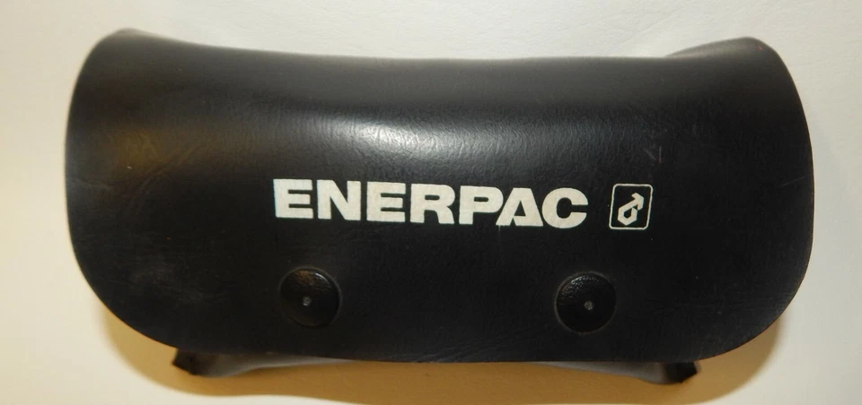 Kit de punzonado y troquel ENER-PAC modelo #KOM-152 KOM-15 en estuche Foto 1 de 4