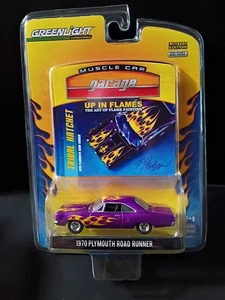 Greenlight Muscle Car Garage Purple with Flames 1970 Plymouth Road Runner - Picture 1 of 2