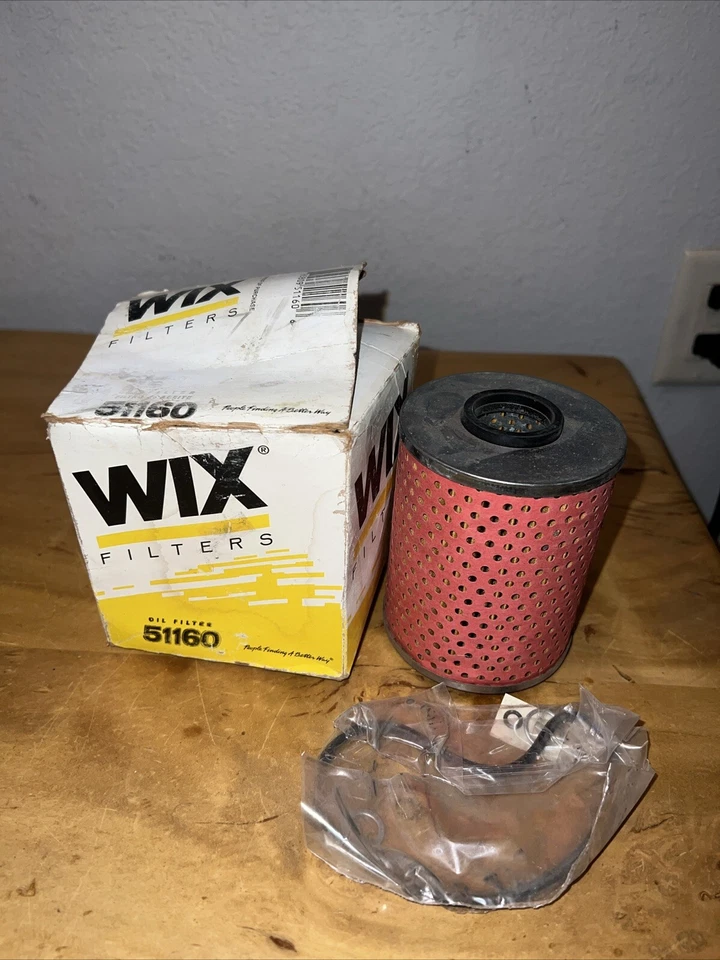 Filtro de aceite de motor Wix 51160 reemplaza BMW 11 42 7 833 769 Foto 1 de 1