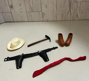VINTAGE 1973 GABRIEL LONE RANGER ACCESSORIES CLOTHES SET RED SCARF HOLSTER HAT - Picture 1 of 9