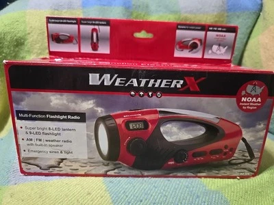 AM/FM WEATHER RADIO + LED FLASHLIGHT  IDEAL EMERGENCY OR SAFETY RADIO  NEW! - Image 1 of 4