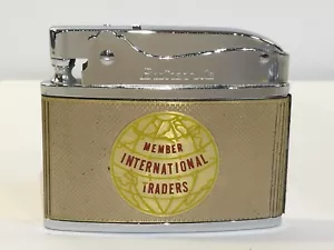 Accendino pubblicitario piatto membro commercianti internazionali made in Japan - Foto 1 di 3