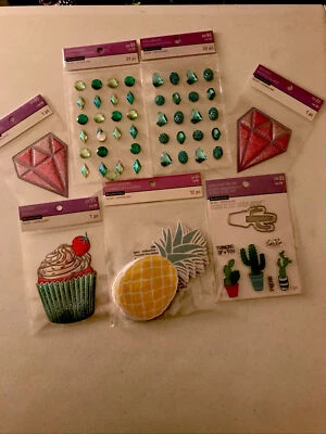 Lote deslumbrante recuerdos formas troqueladas calcomanías deslumbrantes/bling, estampillas transparentes, nuevas Foto 1 de 4