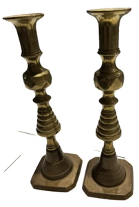 ANTIQUE PAIR OF ENGLISH 19TH CENTURY BRASS PUSH-UP CANDLESTICKS 10 INCHES HIGH - Picture 1 of 4