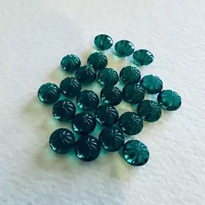 AM1202 Vintage Glassteine SS39 (8,3mm) rund smaragd geriffelt, gebogener Boden (24) - Bild 1 von 1