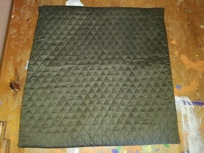 Funda de almohada acolchada Pottery Barn "Seda diamante - Verde oliva oscuro" 18" Foto 1 de 4