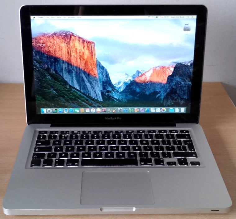 Apple MacBook Pro 13" Core 2 Duo Laptop - 2009 - A1278 - El Capitan 10.11.6 - Image 1 of 4