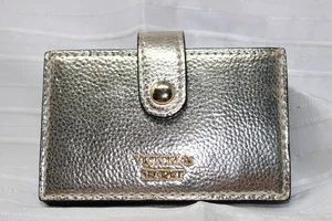 Victoria's Secret Akkordeon Kartenetuis ~ METALLIC Gold - Bild 1 von 8