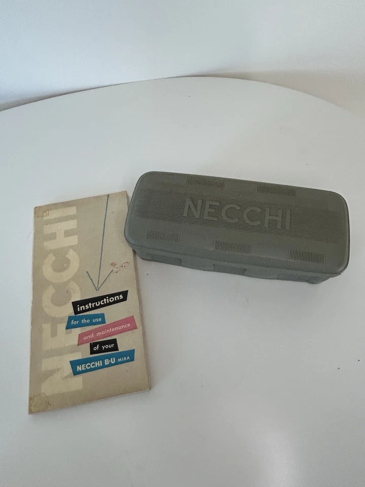 Manual de instrucciones de costura Necchi B.U Mira, Necchi Sewing Ma hit. Kit de accesorios Foto 1 de 4