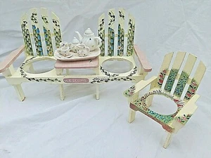 JUEGO DE TÉ DE PORCELANA KATHY HATCH SILLA ADIRONDACK PINTADA MUEBLES DE JUGUETE BARBIE Muñeca - Imagen 1 de 8